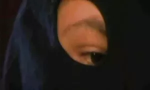 Dvije djevojke uzimaju kurac prijatelja duboko u grlo laura film porno