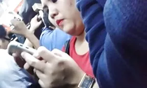 Shiloh Sharada ima seks na classic film porno fitball-u