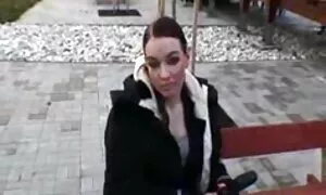 Dva usta i film porno četiri rupe