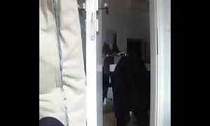 Prsata kurva jebana u film porno p crnim najlonskim čarapama